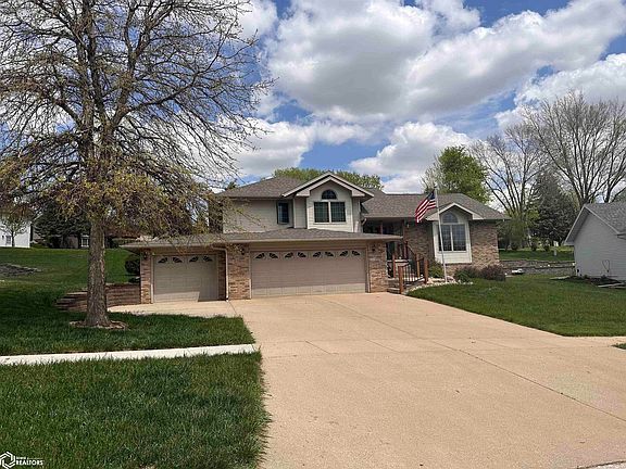 2nd image of 510 Sunset Dr
