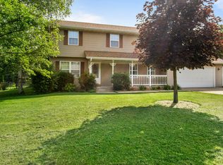 6183 Raven Ct, Burlington, WI 53105