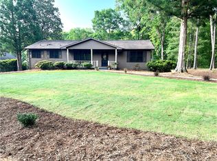 296 Jefferson Rd, West Union, SC 29696