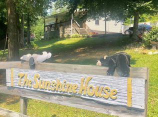 1150 Tranquility Hills Way, Cosby, TN 37722