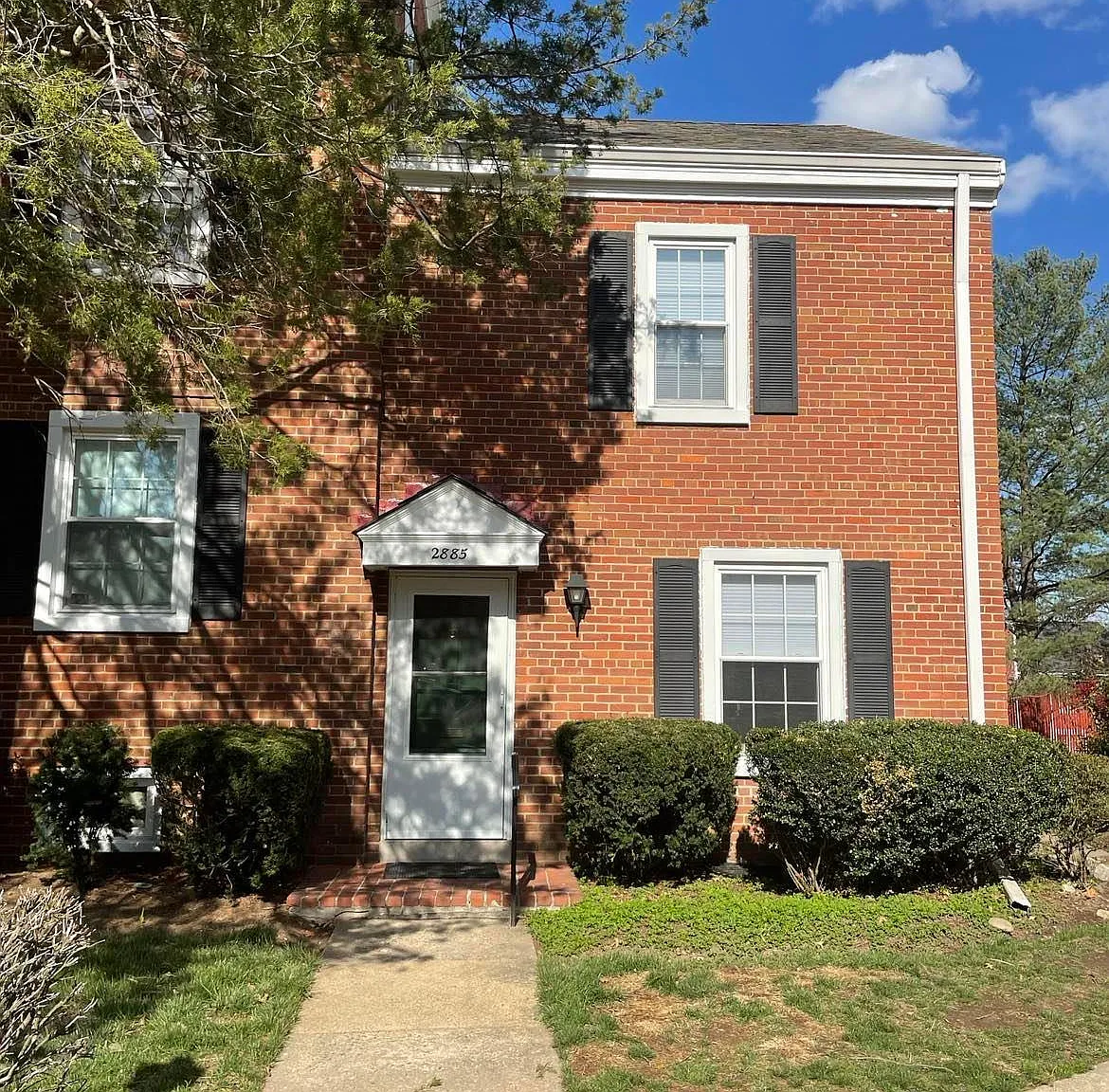 2885 S Abingdon St — Photo 1