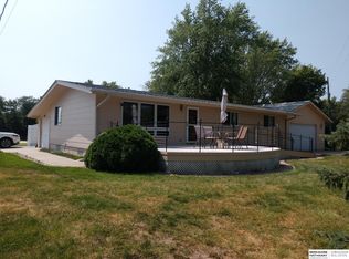 8818 12th Ave, Plattsmouth, NE 68048