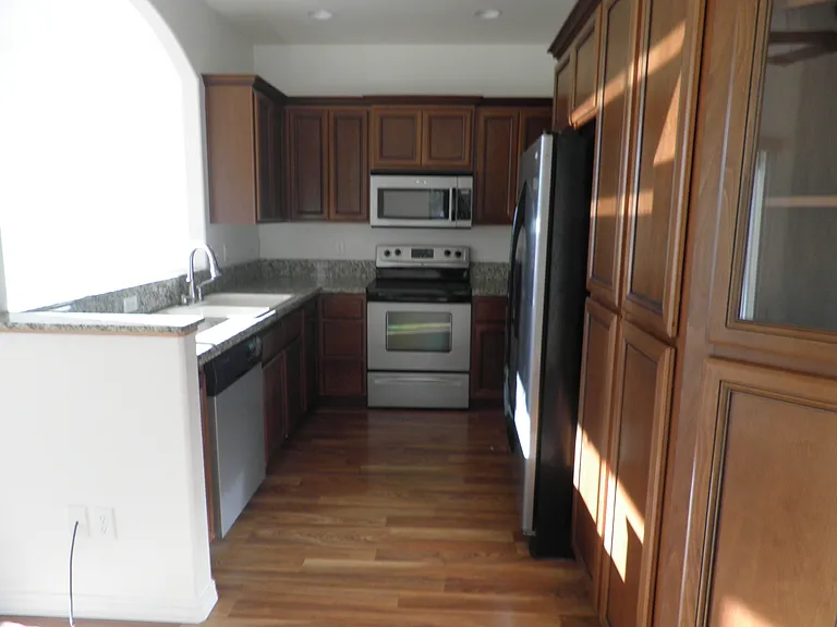 362 Jans Ct — Photo 4