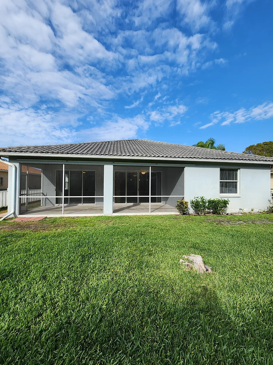 Building Photo - 11016 Lakeland Cir