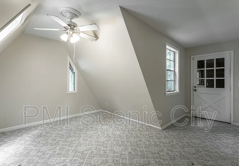 1602 Rustic Homes Ln — Photo 30