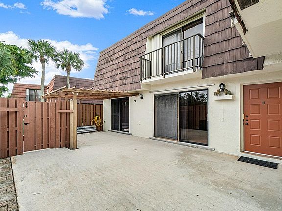 3rd image of 5936 NW 54th Ln