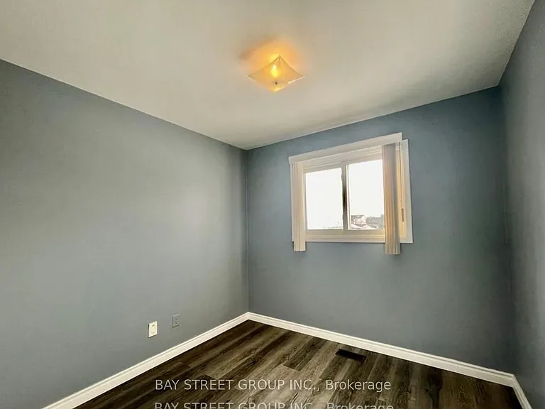 6852 Hagar Ave — Photo 8