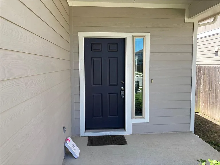 480 Triumph Rd — Photo 4