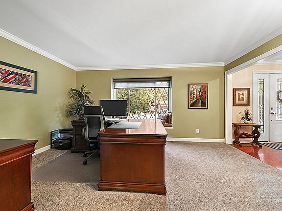 5th image of 5848 Karamar Dr