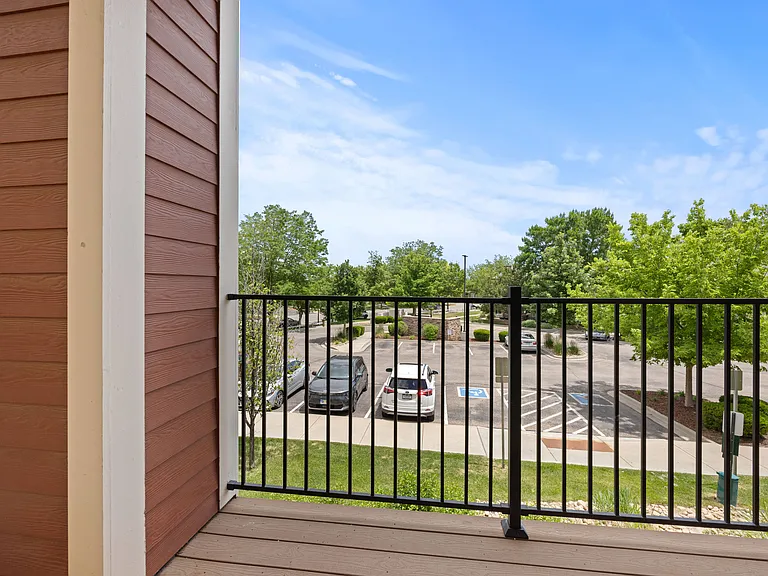 Kansas Apartments — Photo 32