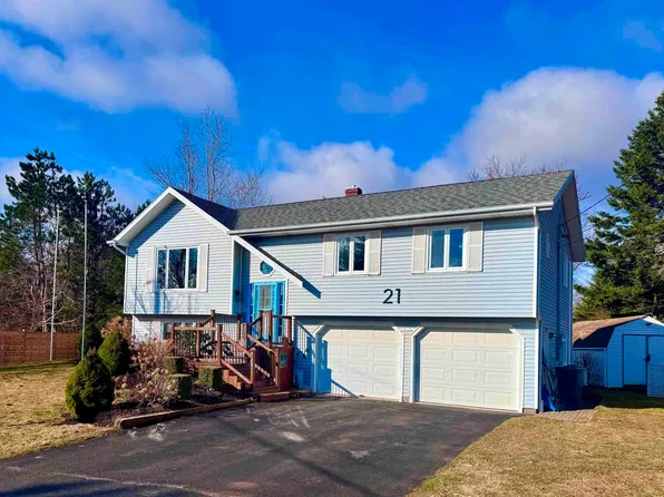 21 Sobey Dr, Cornwall, PE C0A 1H0
