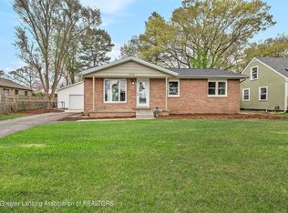 578 Roselane Dr, Howell, MI 48843