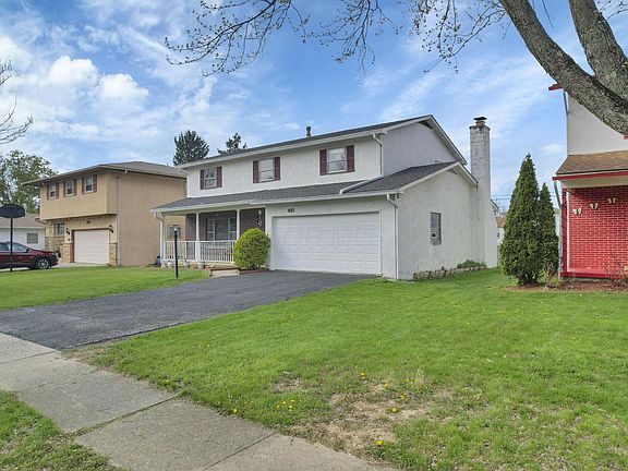 3rd image of 1680 Pin Oak Dr