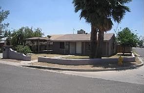 5th image of 1301 E Glenrosa Ave