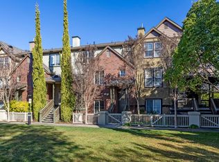 2272 Towne Cir, Mountain View, CA