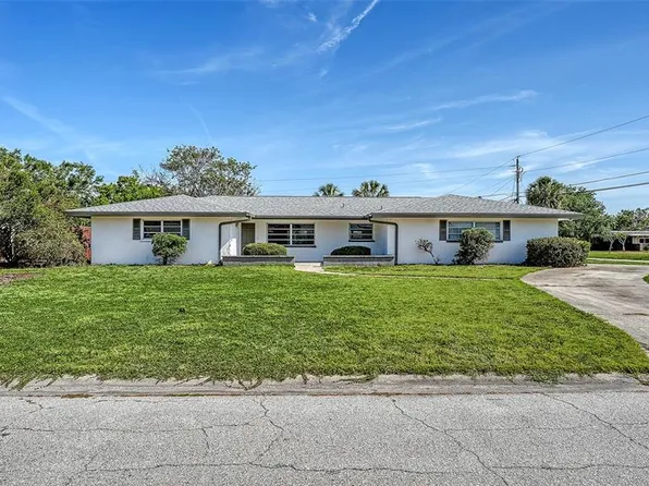 2702 Bedford Way, Sarasota, FL 34239