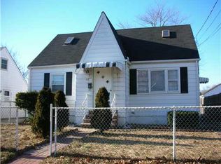 97 Coolidge Ave, Parlin, NJ 08859