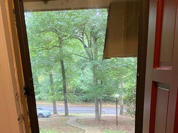 3rd image of 3151 Arbor Ln