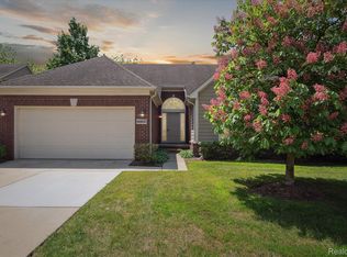 40837 Lenox Park Dr, Novi, MI