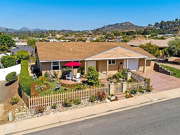 2nd image of 16329 Bernardo Oaks Dr