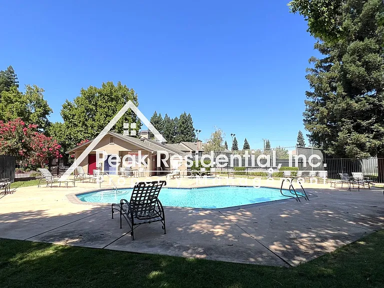 3715 Tallyho Dr — Photo 21