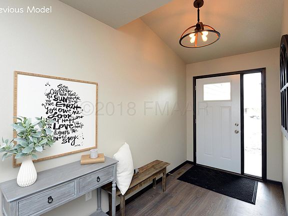 2nd image of 8064 Goldfinch Dr