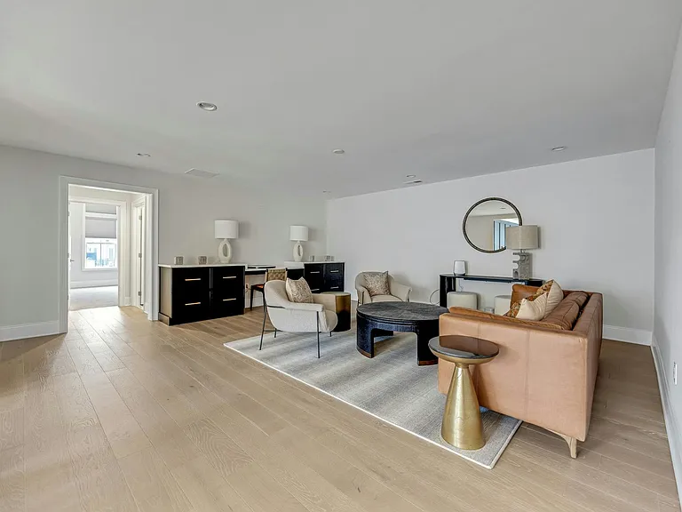 63 Samuel Way — Photo 10