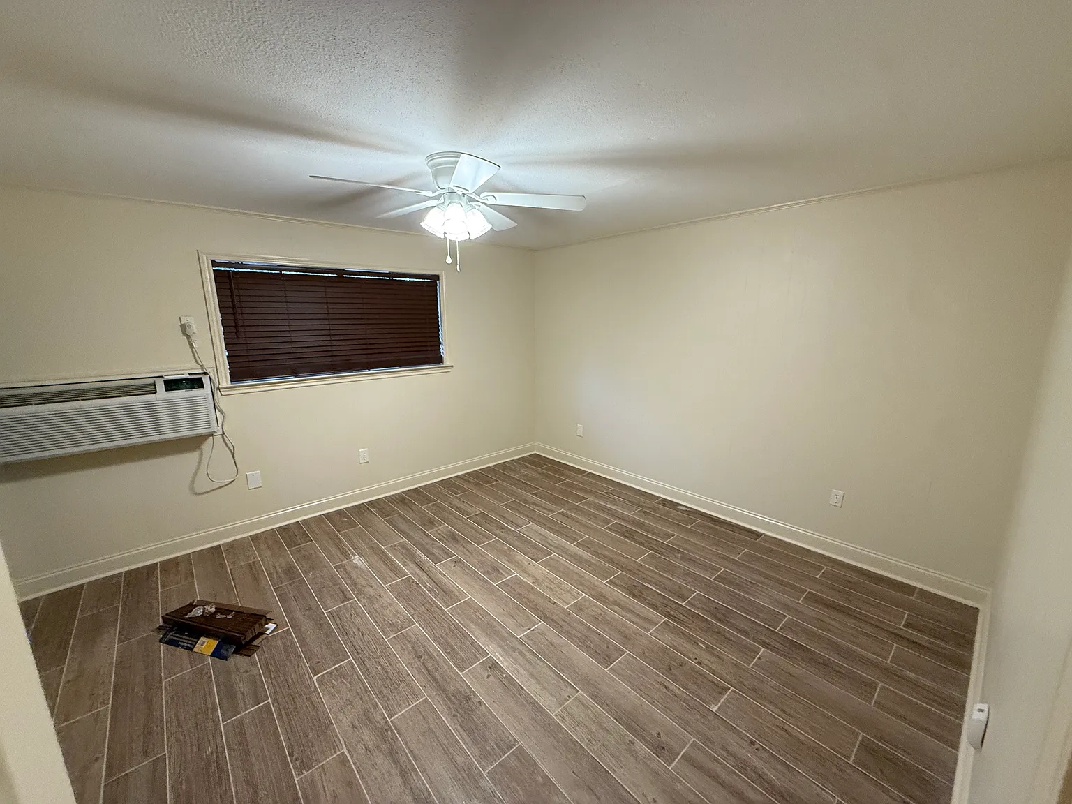 1 Bed / 1 Bath Newly Renovated Close to Louisiana State University — Photo 3