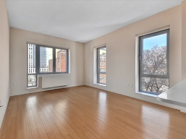 373 Wythe Avenue image 1 of 13