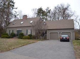 21 Kings Rd, Norwood, MA 02062