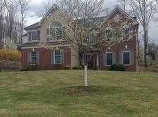 130 Pebble Beach Ct, East Stroudsburg, PA 18302