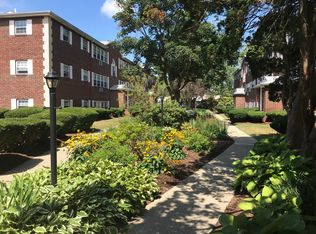 17 Cass St APT 5, West Roxbury, MA 02132