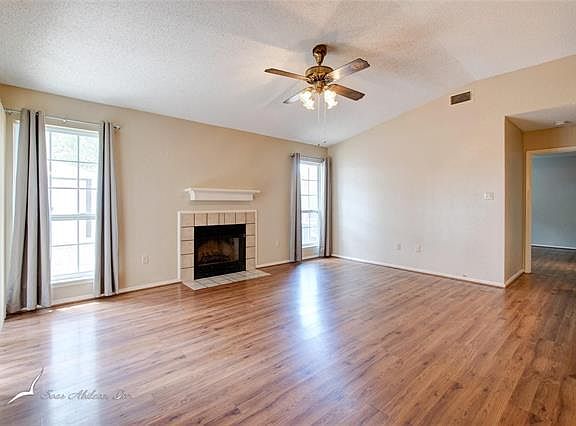 4th image of 47 Shady Brook Cir