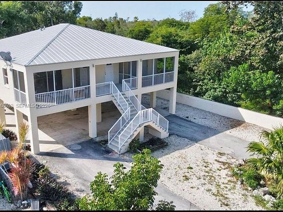 2nd image of 189 Casa Court Dr