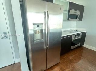 90 SW 3rd St APT 4208, Miami, FL 33130