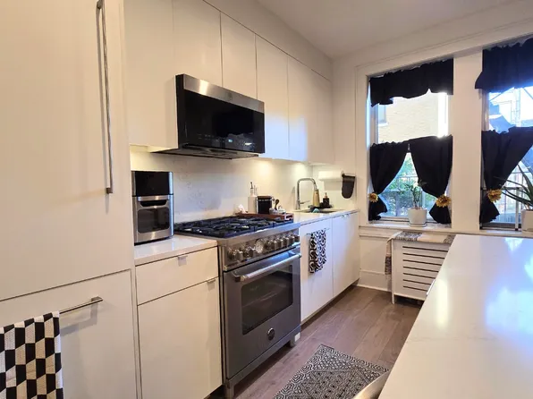 148-09 Northern Boulevard image 17 of 26