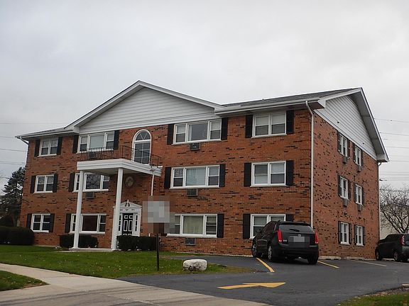 3rd image of 8812 45th Pl Unit 11