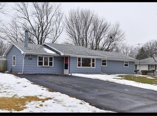 3152 Willardshire Rd, Joliet, IL 60431