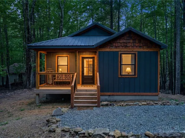 100 Teaberry Trail, Beech Mountain, NC 28604