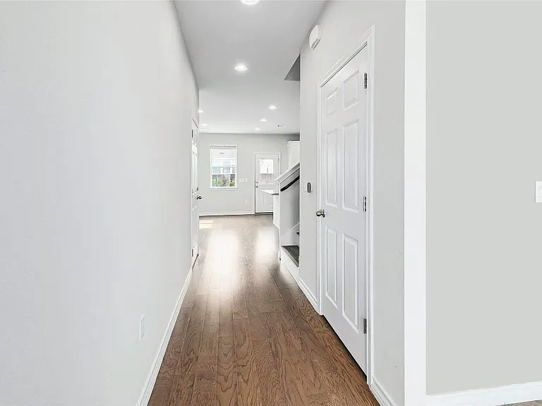 15801 Crissom Ln #17 — Photo 8