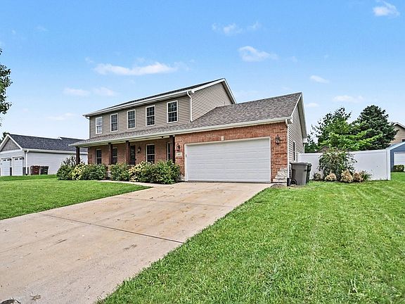 3rd image of 487 Locust Ln