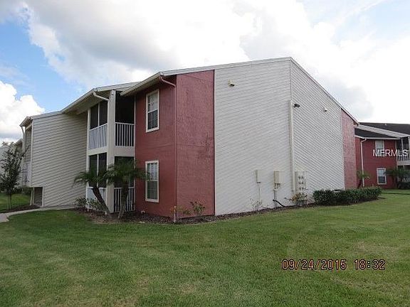 5th image of 804 Lake Haven Sq Unit 104
