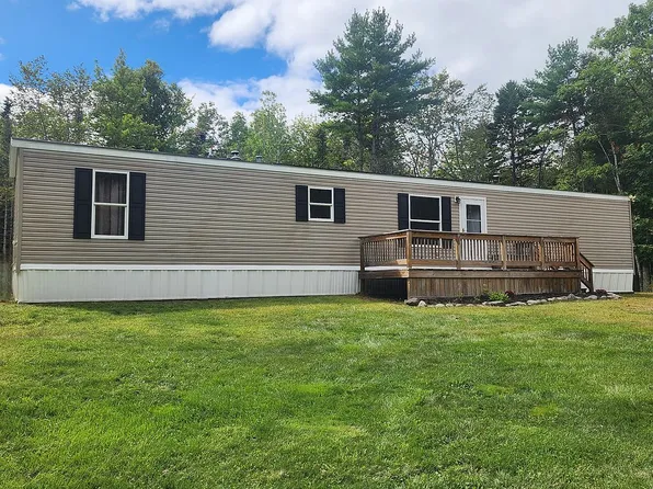 640 York Rd, Hermon, ME 04401