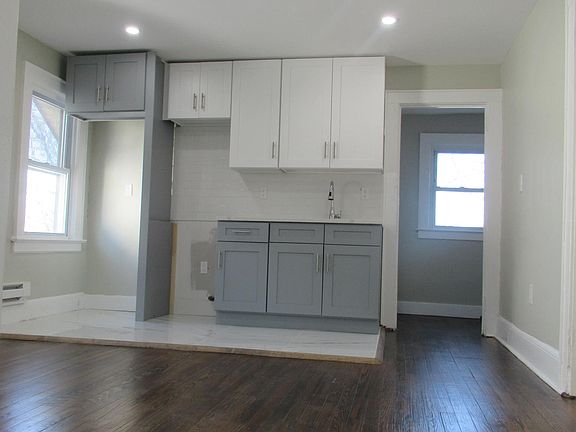 2nd image of 56 Durand Pl Floor 3