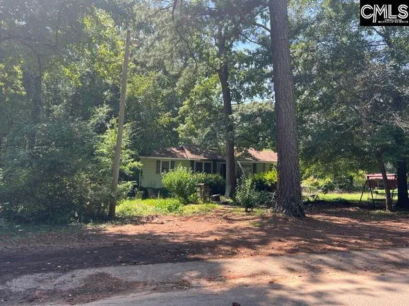 124 Middlefield Rd, Little Mountain, SC 29075