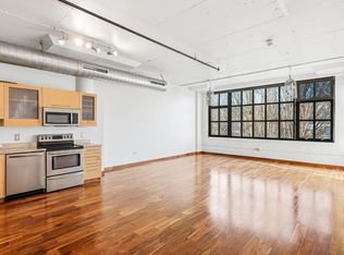 1400 NW Irving St APT 319, Portland, OR 97209