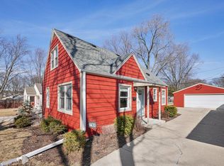 730 S 105th St, West Allis, WI 53214