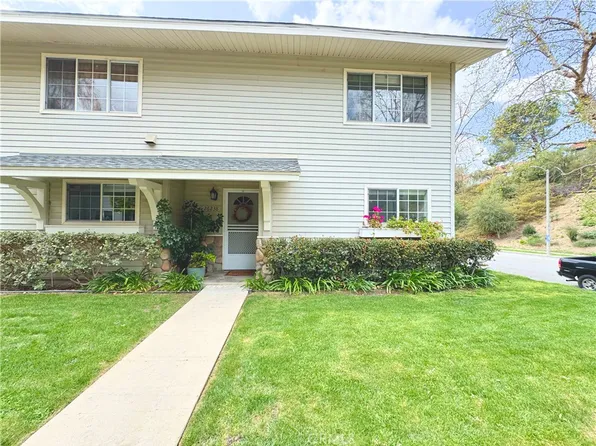 26238 Alizia Canyon Dr, Calabasas, CA 91302