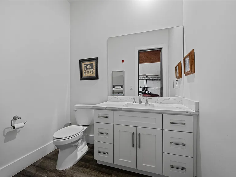 4751 S South Rd — Photo 23