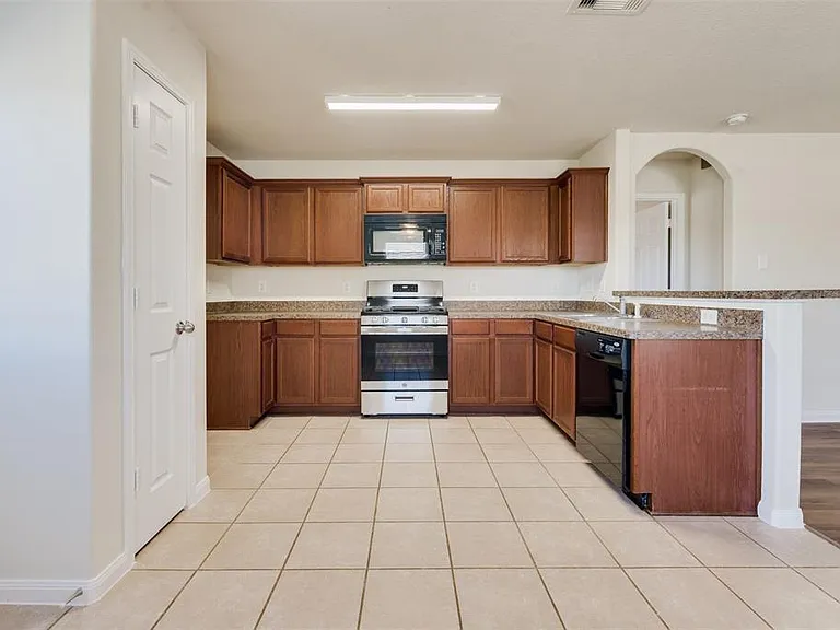 26918 Graybill Ct — Photo 9